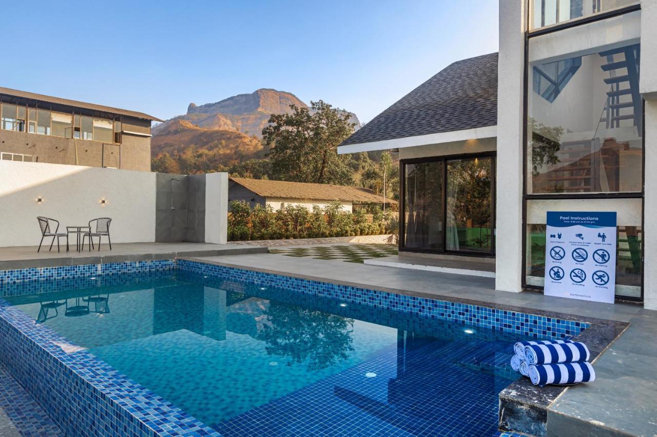 Saffronstays Stargazer, Karjat - Luxury Pool Villa With Lake View מראה חיצוני תמונה